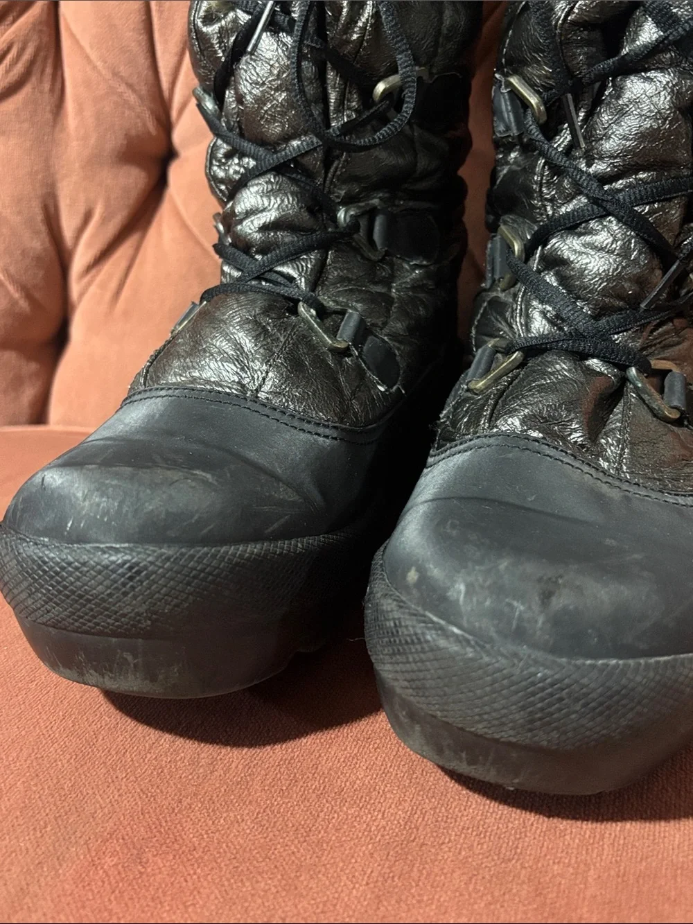Vintage Cougar snow boots metallic lace up faux fur lined quilted women’s 10